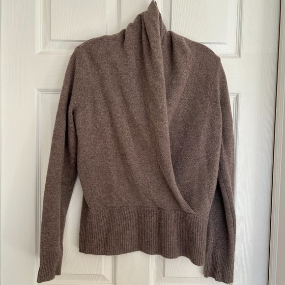 100% Cashmere Sweater - Picture 2 of 3